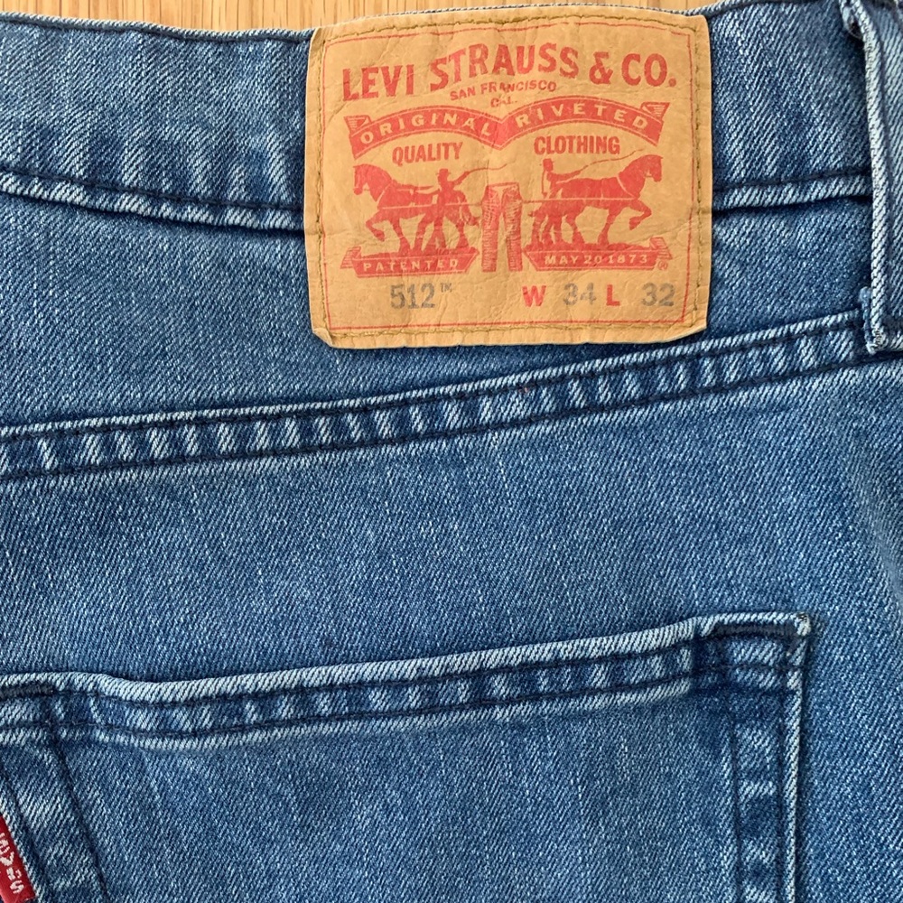 Levi’s style 512. Size 34x32.